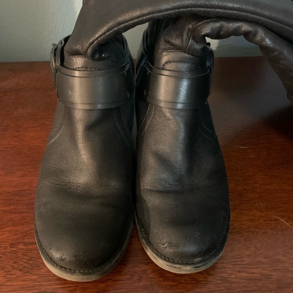 Boots - Picture 3 of 3